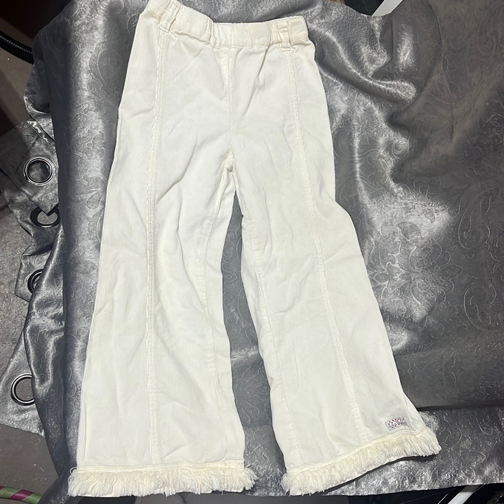 NAARTJIE KIDS SZ 8 (XXL) Darling Cream Colored Bell Bottom Fringe Hem Pants